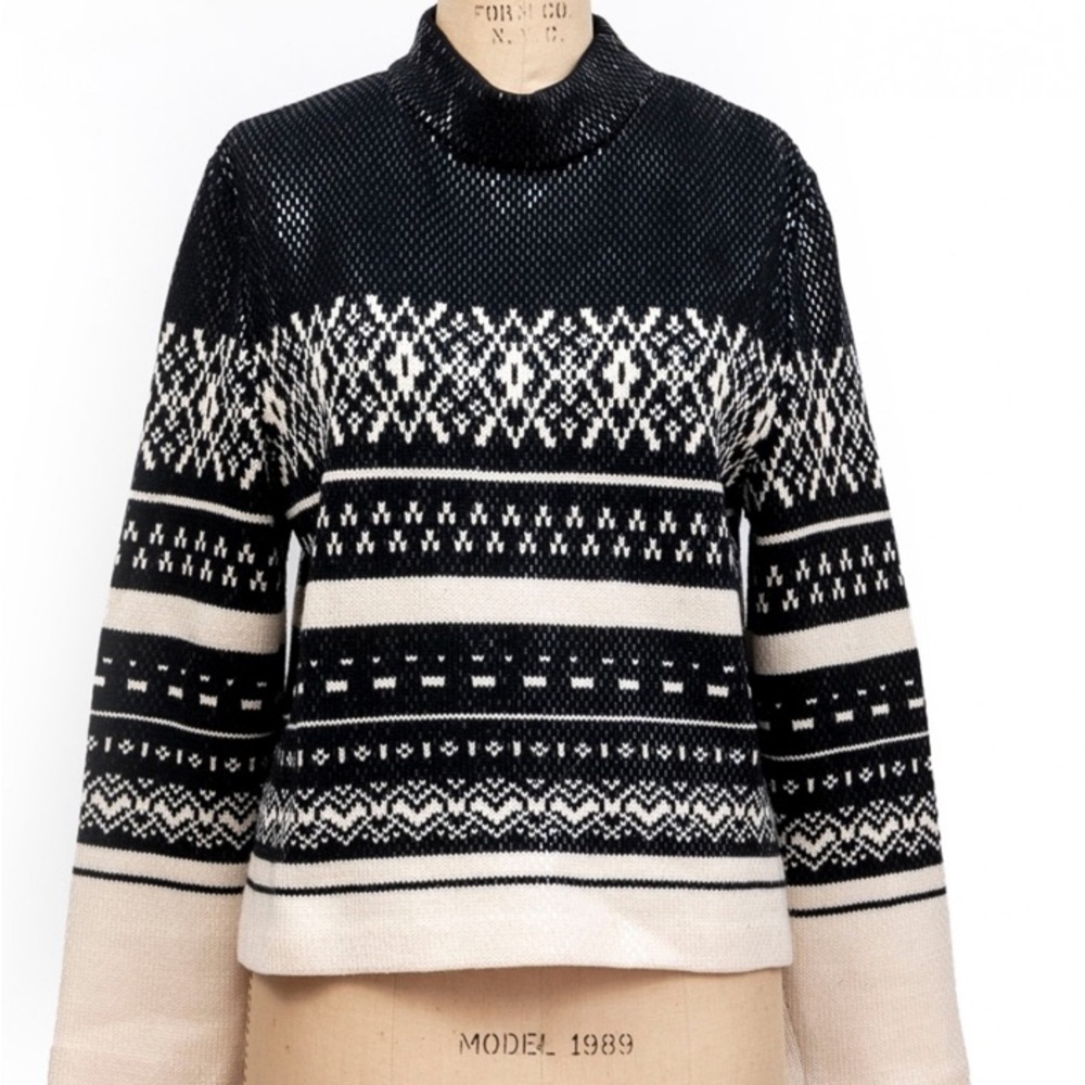 St John sweater sequence